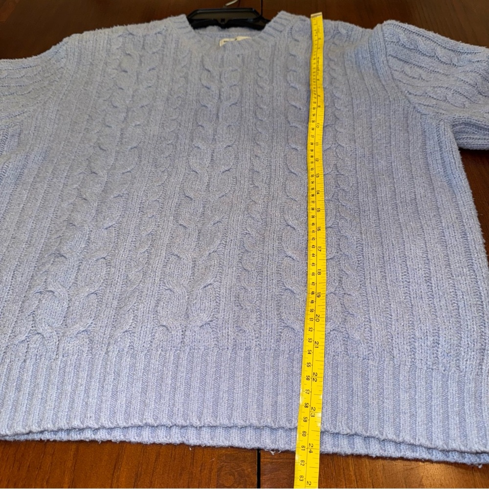 Hollister Blue Crew Neck Cable Knit Sweater - Picture 10 of 11